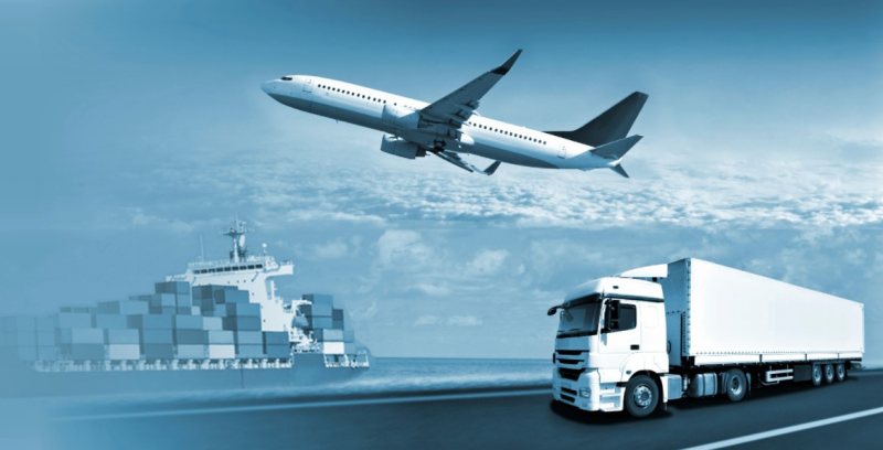 Import/Export logistics specialist